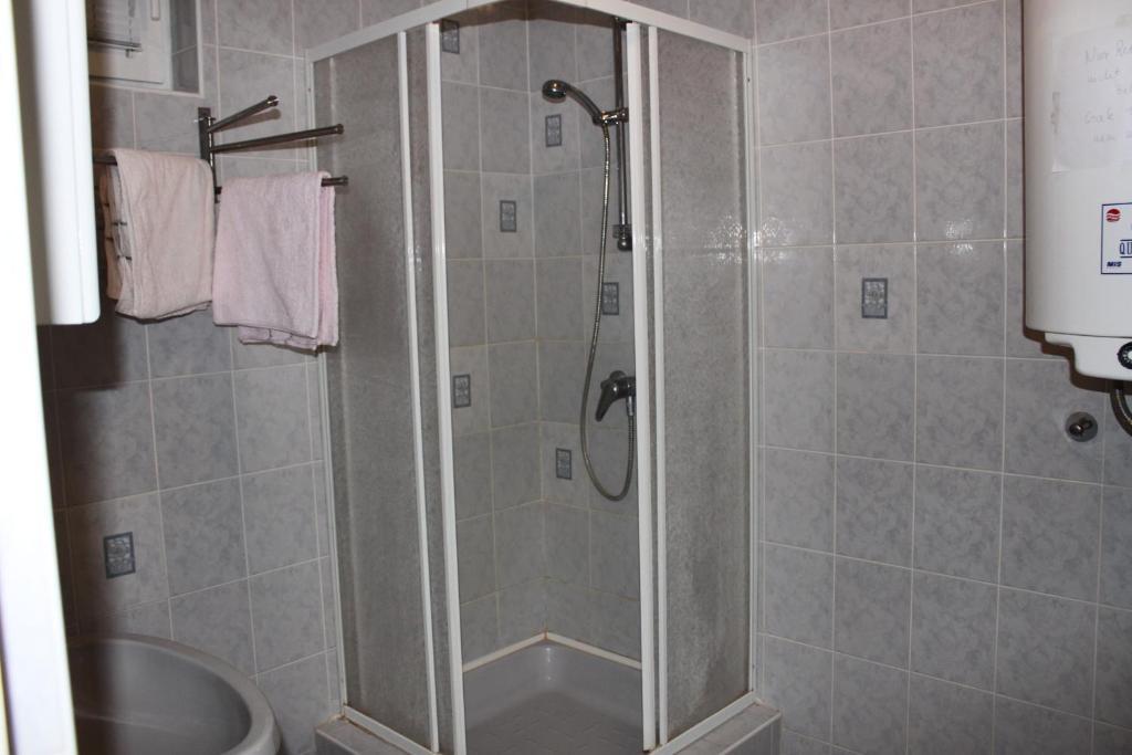 Orwa Apartmanok - Fenyofa Koez Zalakaros Camera foto
