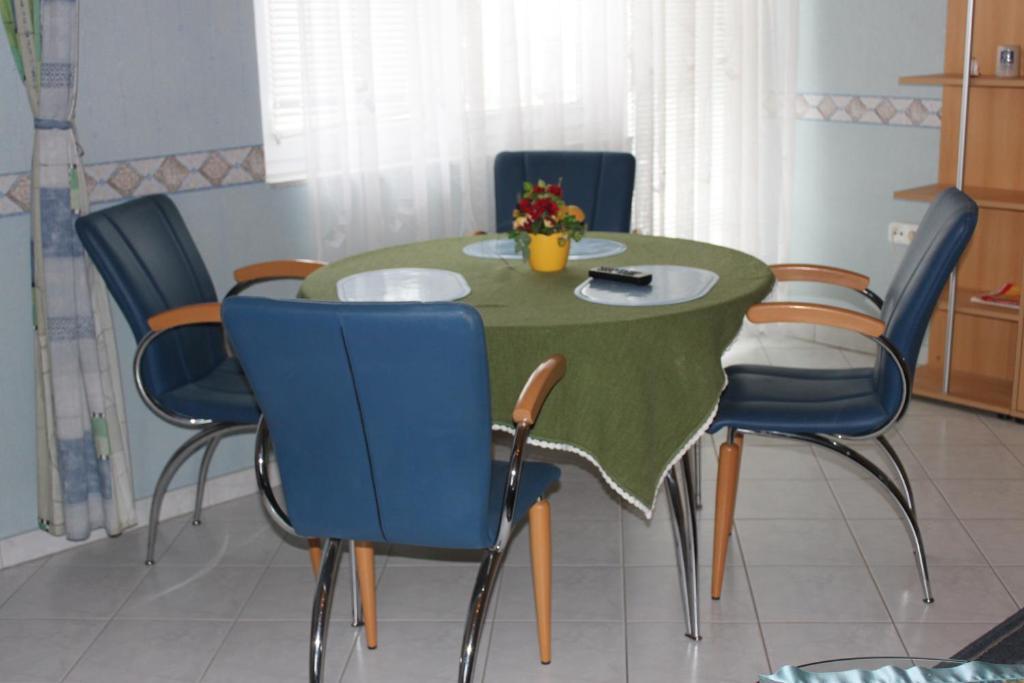 Orwa Apartmanok - Fenyofa Koez Zalakaros Camera foto