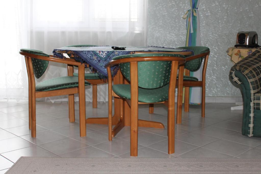 Orwa Apartmanok - Fenyofa Koez Zalakaros Camera foto
